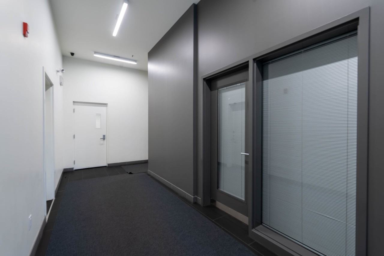 98 Market - Photo 5 of 50