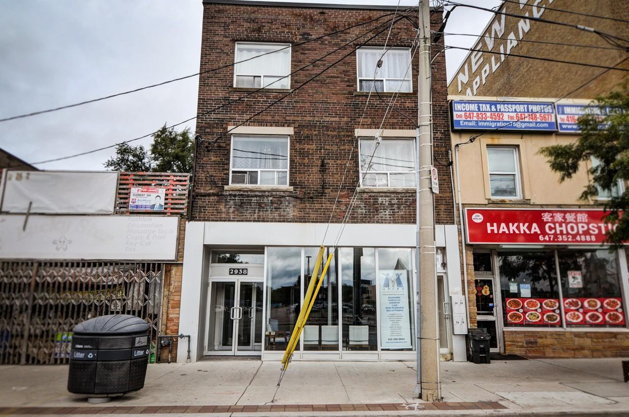 Danforth & Victoria Park Apartments - Photo 7 of 11