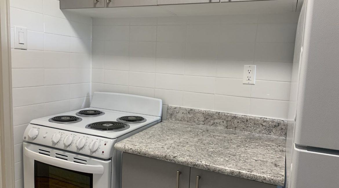 52 Park Street East - Photo 7 of 20