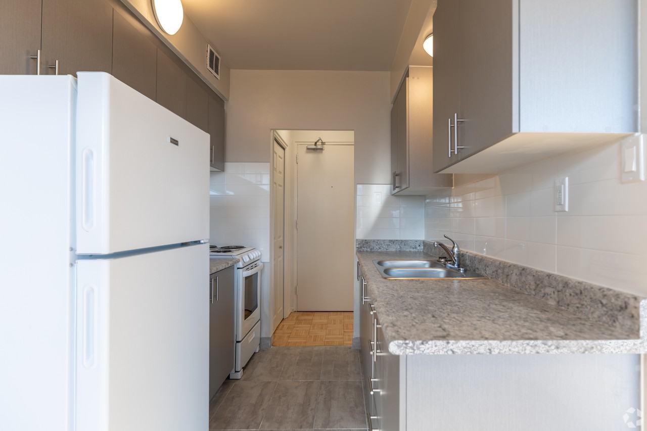 898 Jane Street - Photo 4 of 16