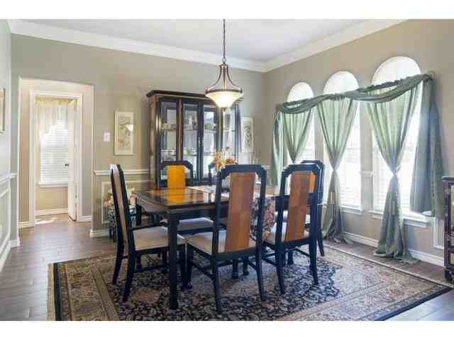 213 Longview Ct - Photo 3 of 25