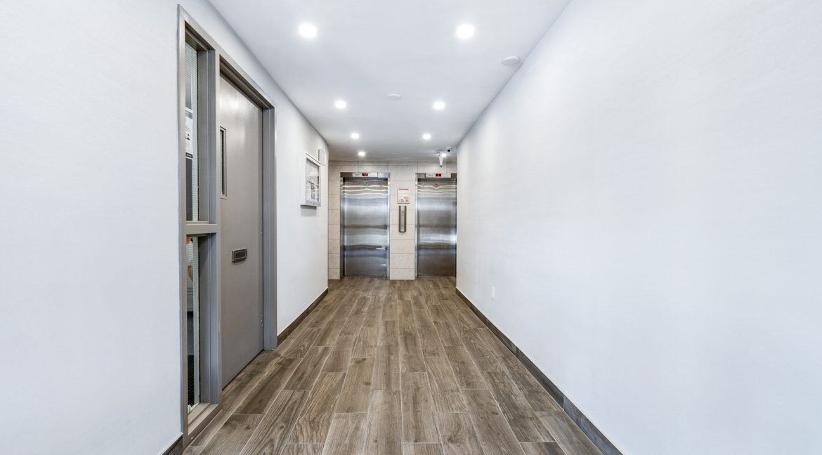 1219 Dundas Street West - Photo 2 of 34