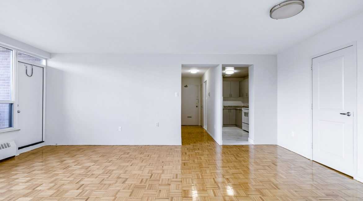 1219 Dundas Street West - Photo 5 of 34