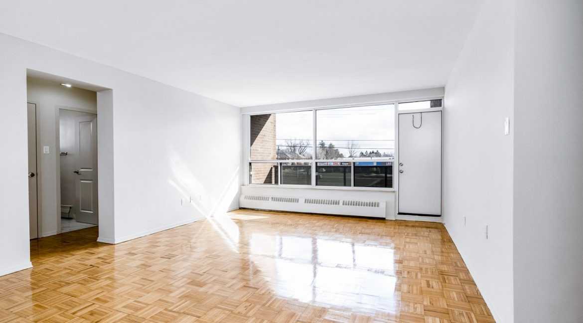 1219 Dundas Street West - Photo 7 of 34