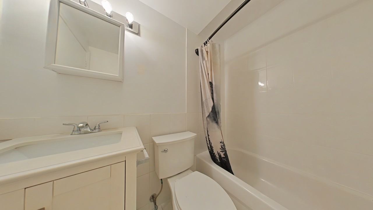 998 Queen Street East - Photo 5 of 12