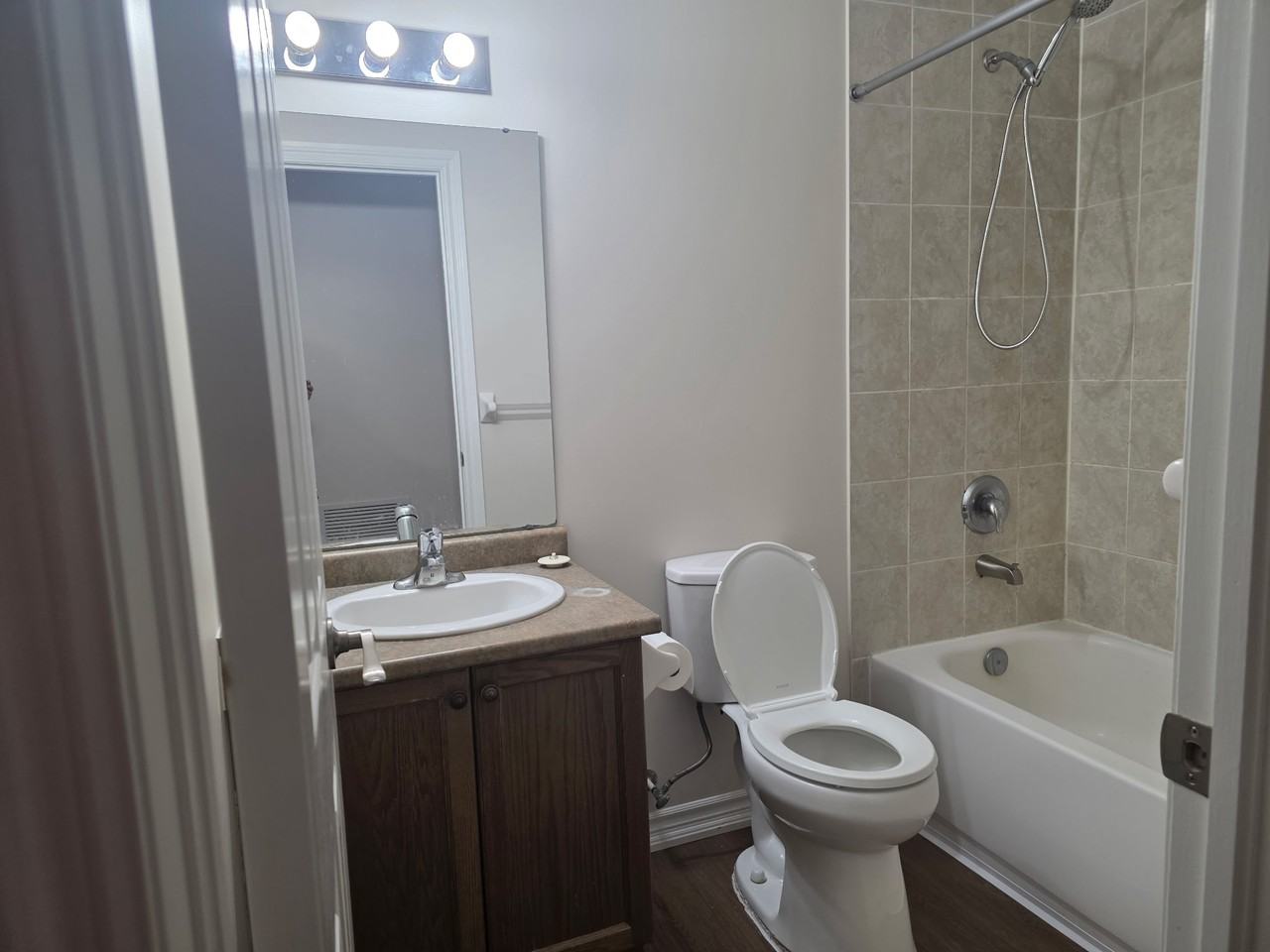 175 Stanley Street - Photo 6 of 7