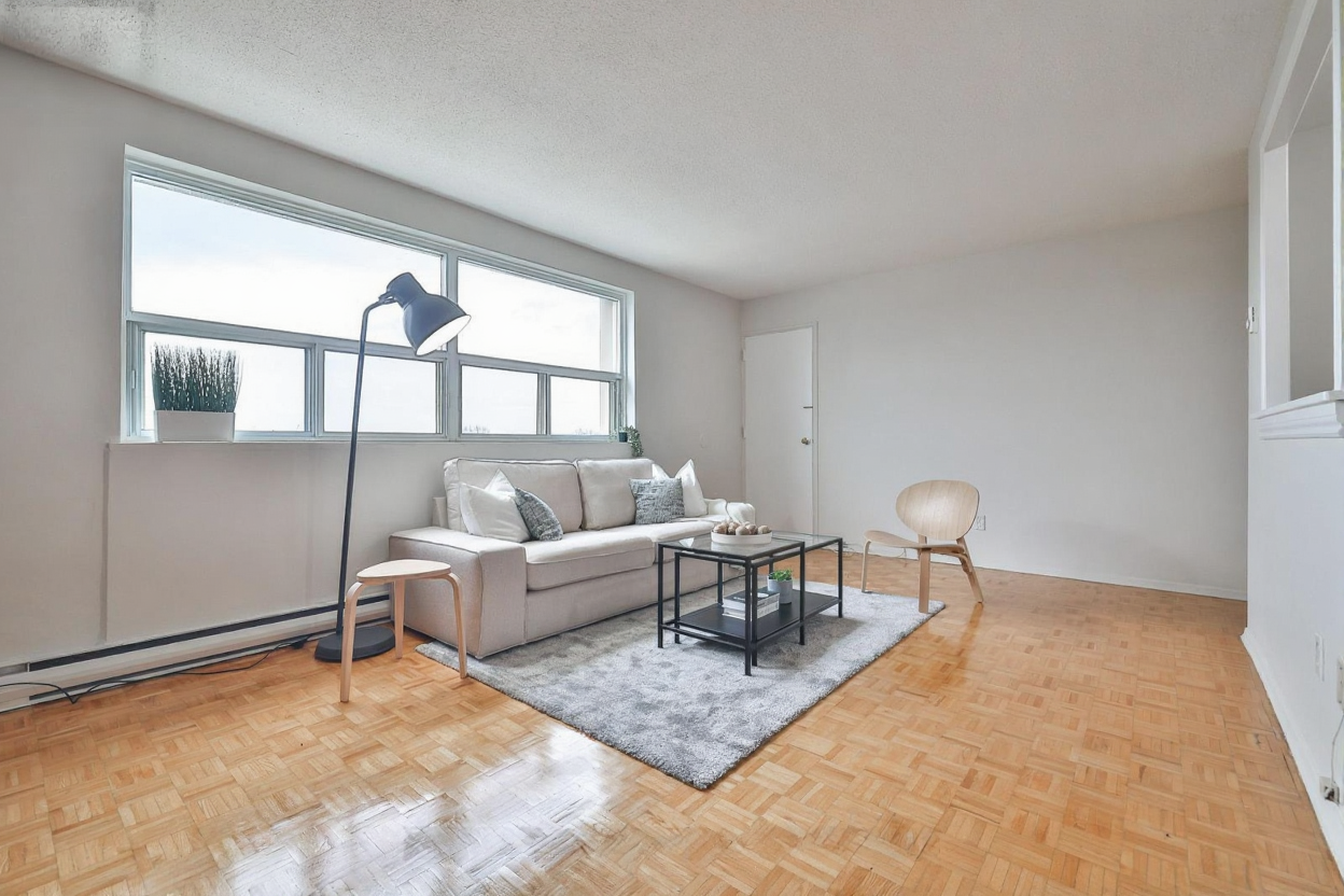 49 Wellington Street - Photo 4 of 28