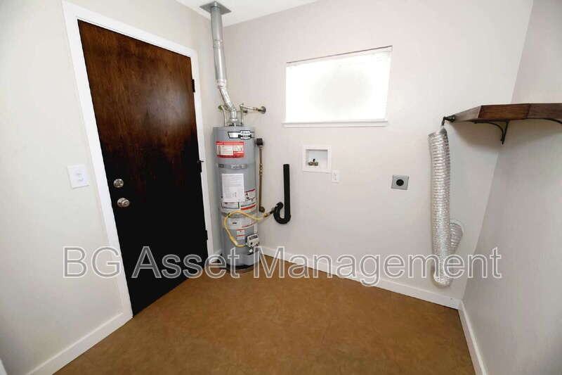 760 Alhambra Rd - Photo 7 of 21