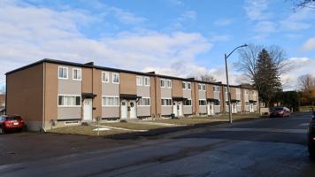 featured image of 1099B Naughton St