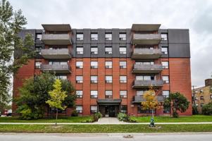 featured image of 1555 Birchmount Rd