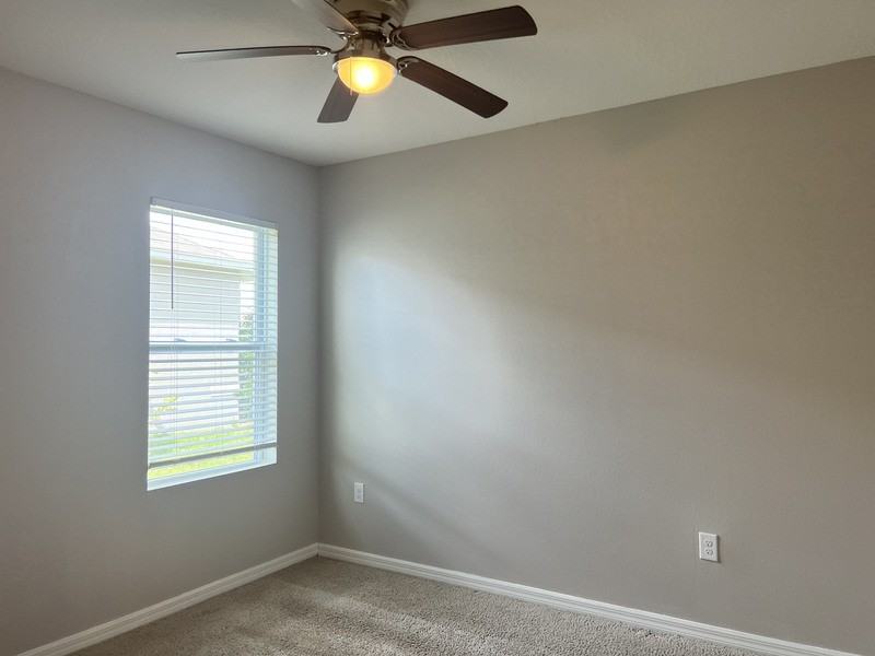 136 Fall Glo Rd - Photo 6 of 13