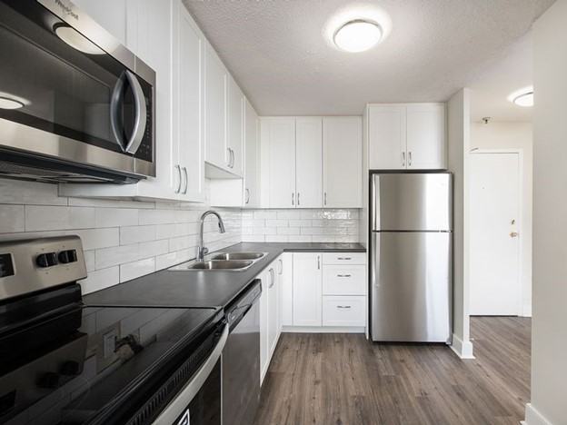 7 Albert Street - Photo 2 of 28