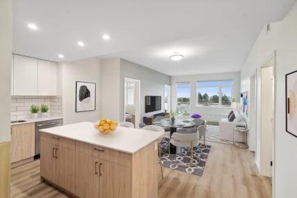 West Wave Apartments - Photo 4 of 17