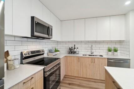 West Wave Apartments - Photo 7 of 17