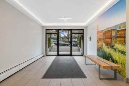 Oxford Manor Apartments - Photo 6 of 16