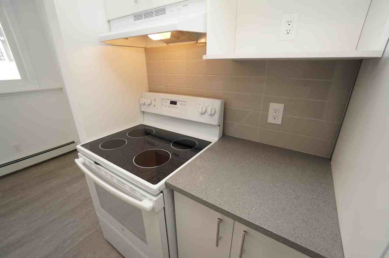 Rosario Apartments - Photo 5 of 50