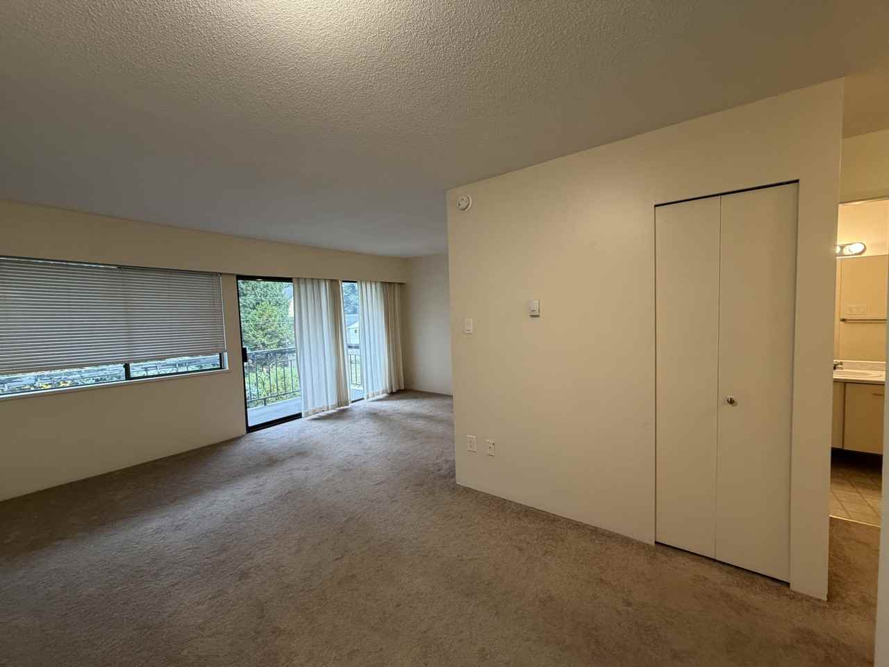 615 Colborne - Photo 4 of 14