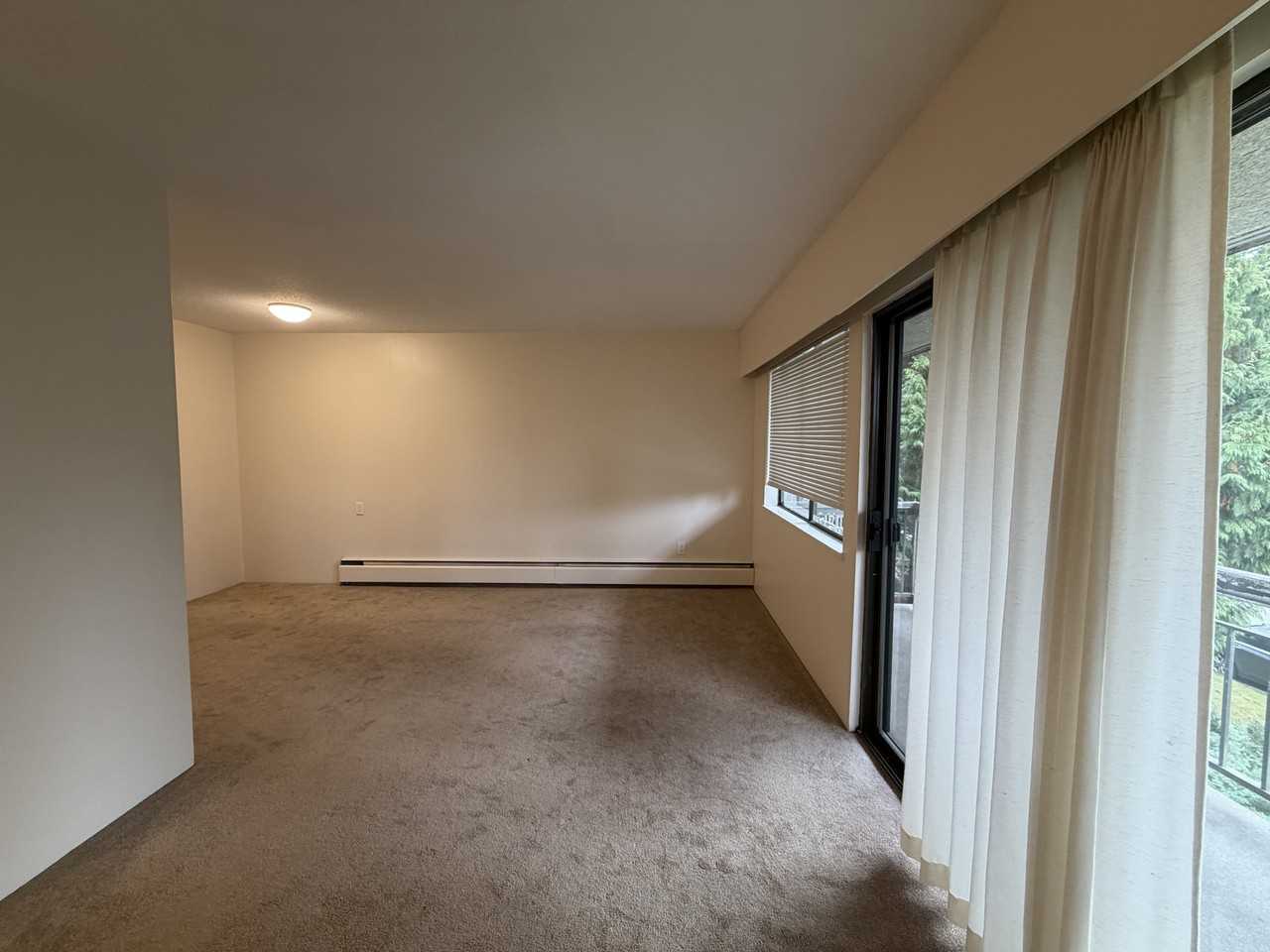 615 Colborne - Photo 7 of 14