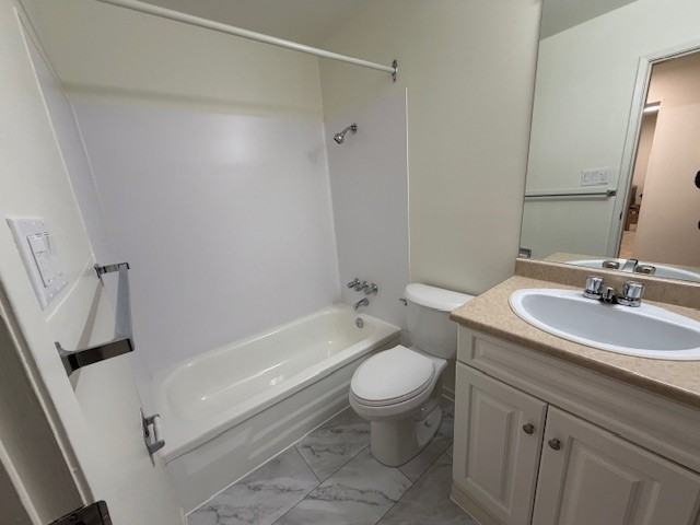 615 Colborne - Photo 3 of 14