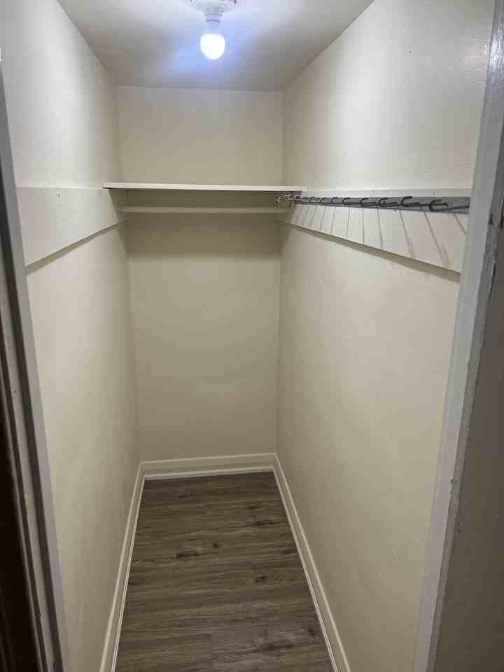 2532 Lake Shore Boulevard West - Photo 6 of 15