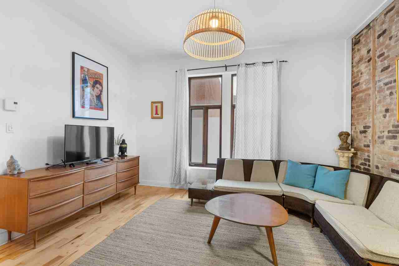 3447 St-Dominique - Photo 2 of 15