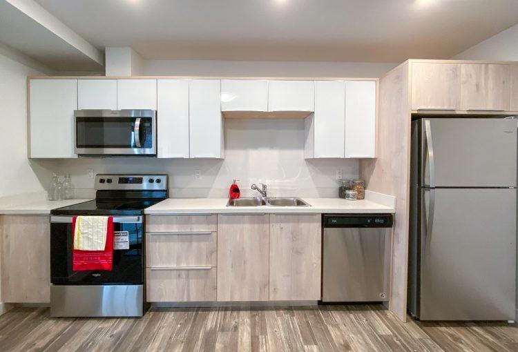 880 Broadway Avenue! - Photo 4 of 14