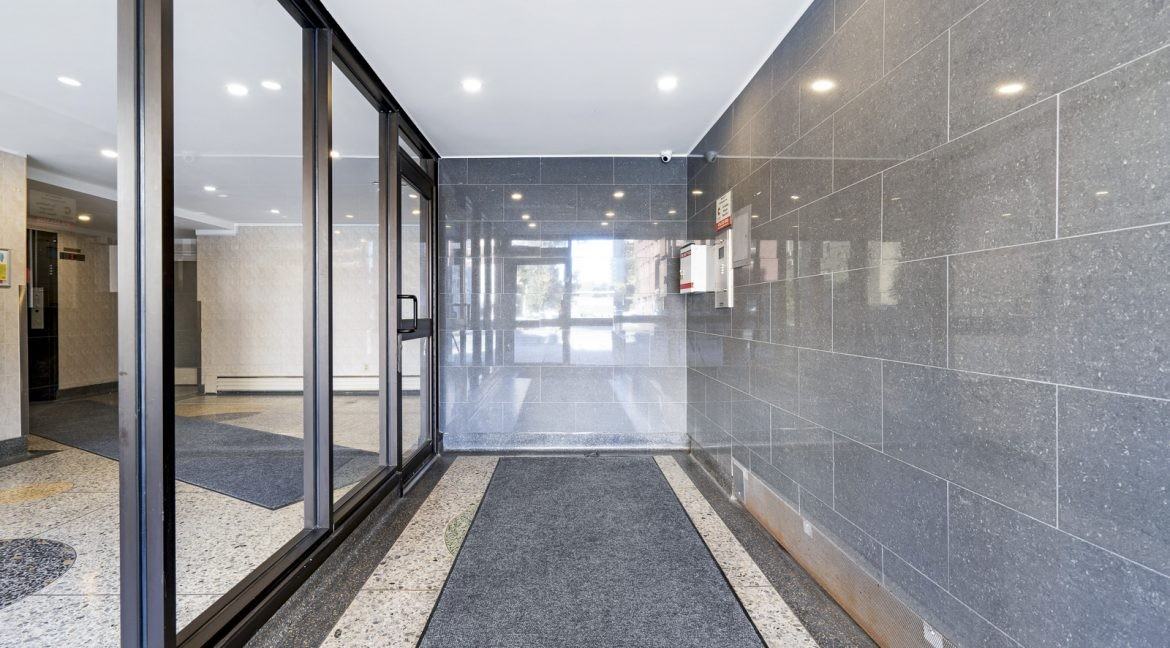 839 Roselawn Avenue - Photo 3 of 10