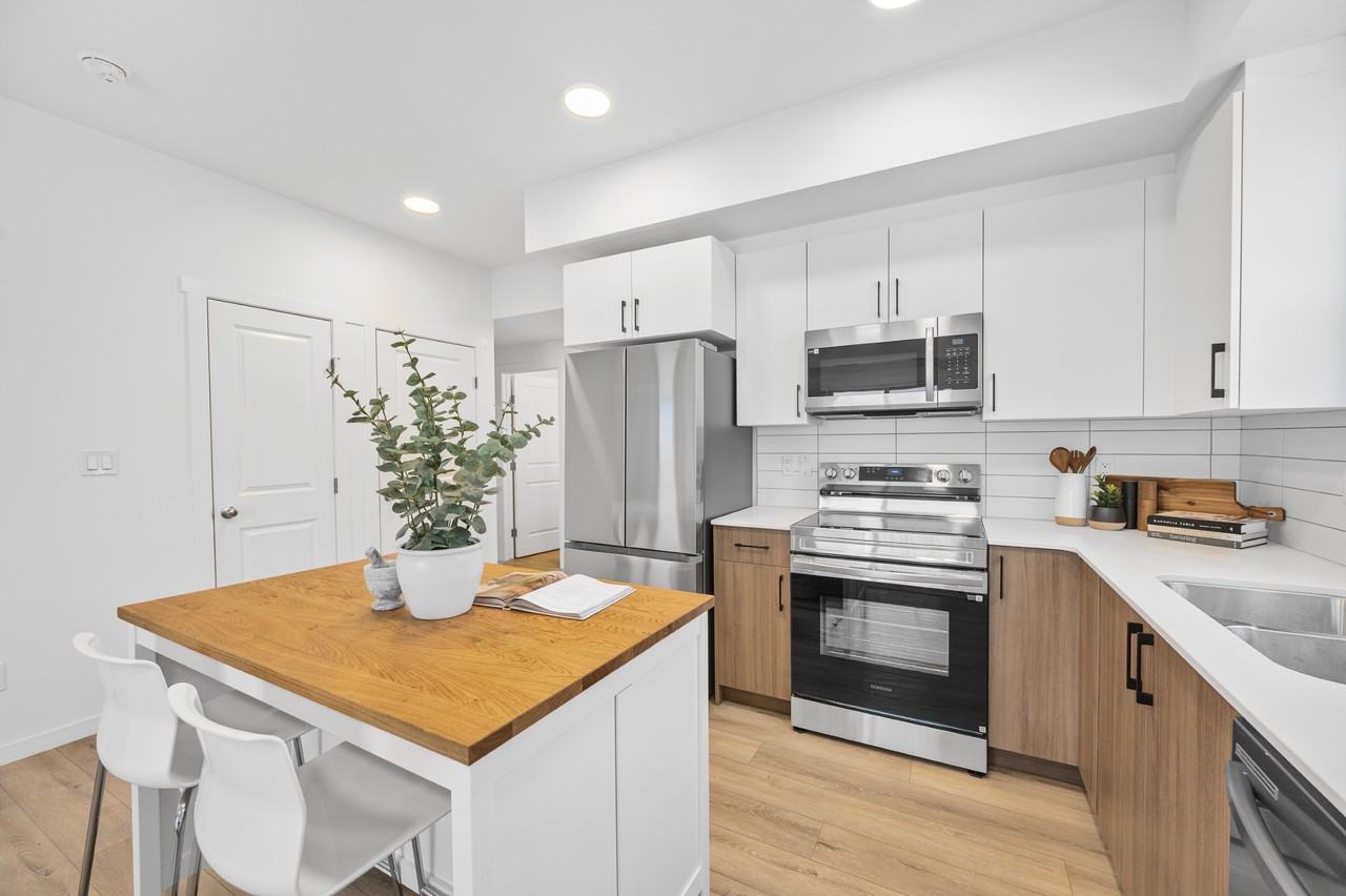 Urban Flats - Photo 6 of 32