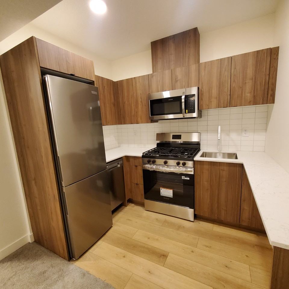 7424 95 ST Basement Suite - Photo 4 of 14