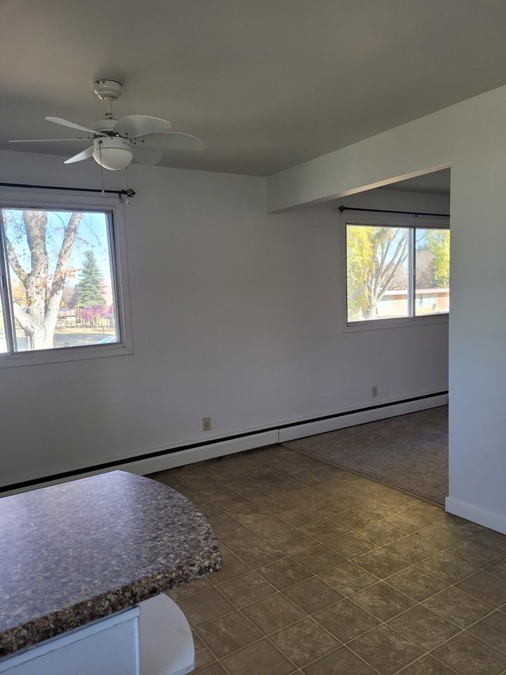 4 Plex - Photo 2 of 36