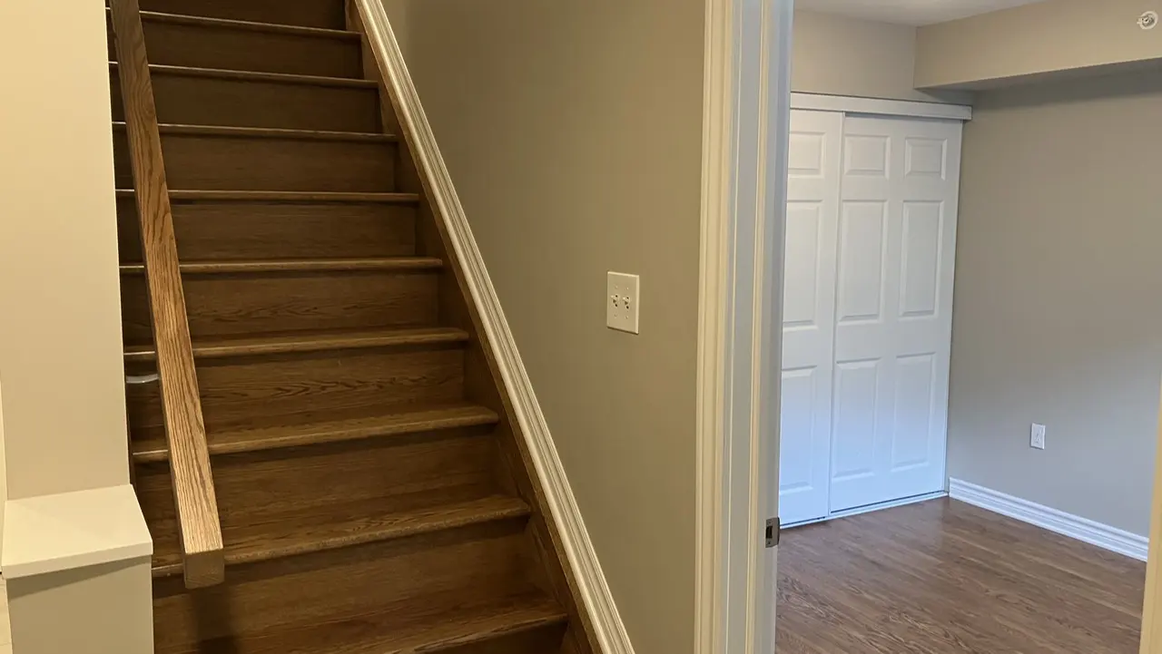 Sandy Hill Manor - Photo 7 of 9