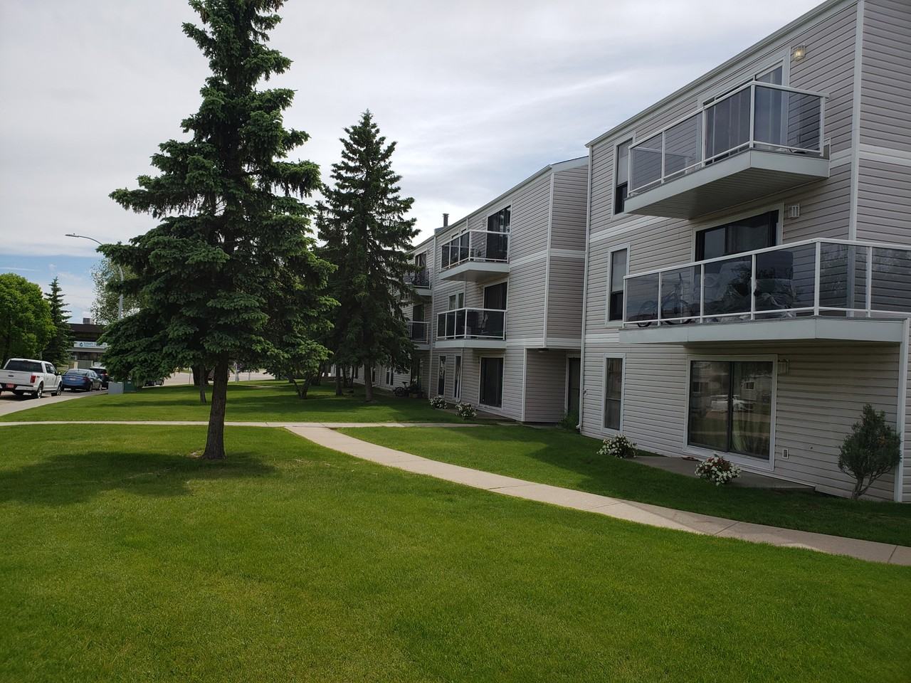 Lakewood Apartments - Photo 5 of 15