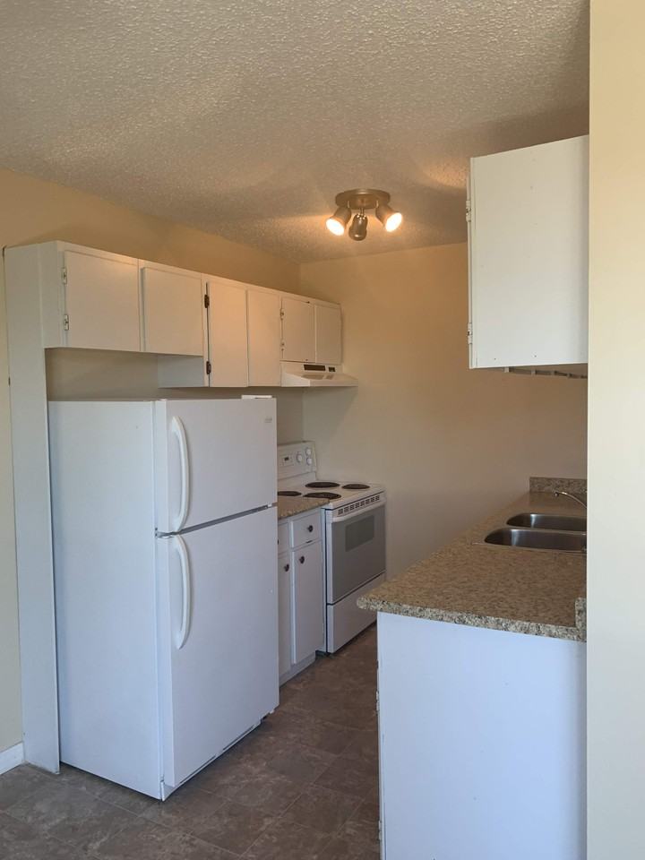 Lakewood Apartments - Photo 6 of 15