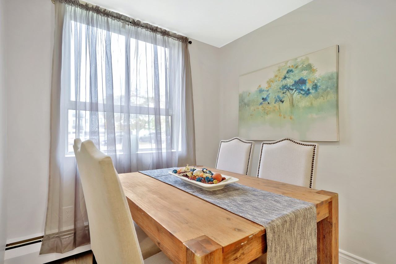 622 Upper Wentworth Street - Photo 5 of 11