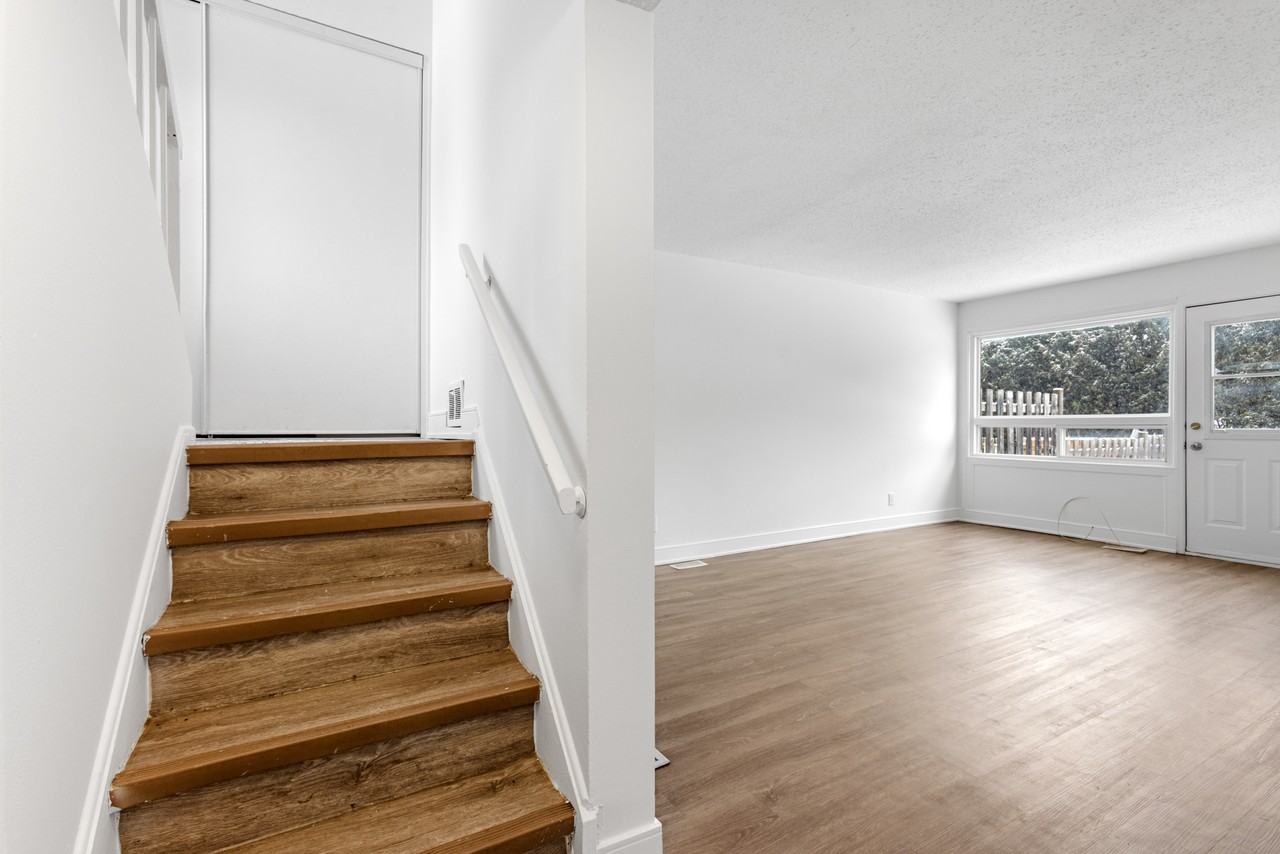 112 Beaverbrook Lane - Photo 7 of 31