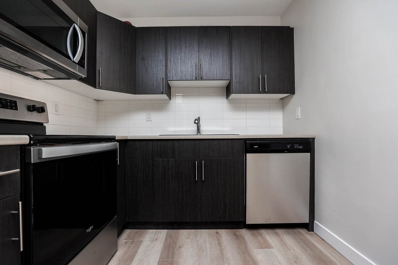 584 Corydon - Photo 3 of 6