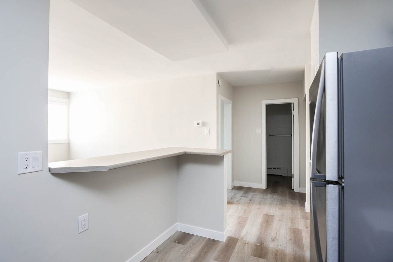 584 Corydon - Photo 5 of 6