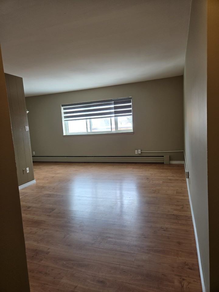 519 Richmond Street - Photo 2 of 15