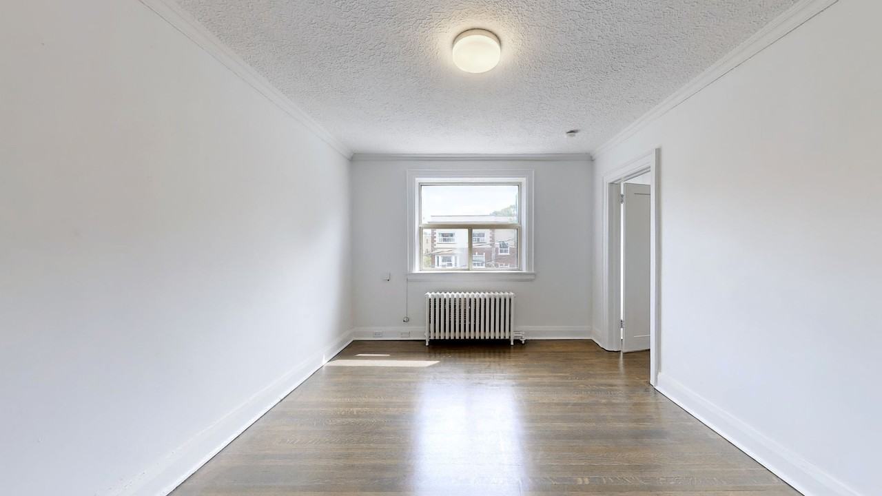 1602 Bathurst Street - Photo 7 of 17