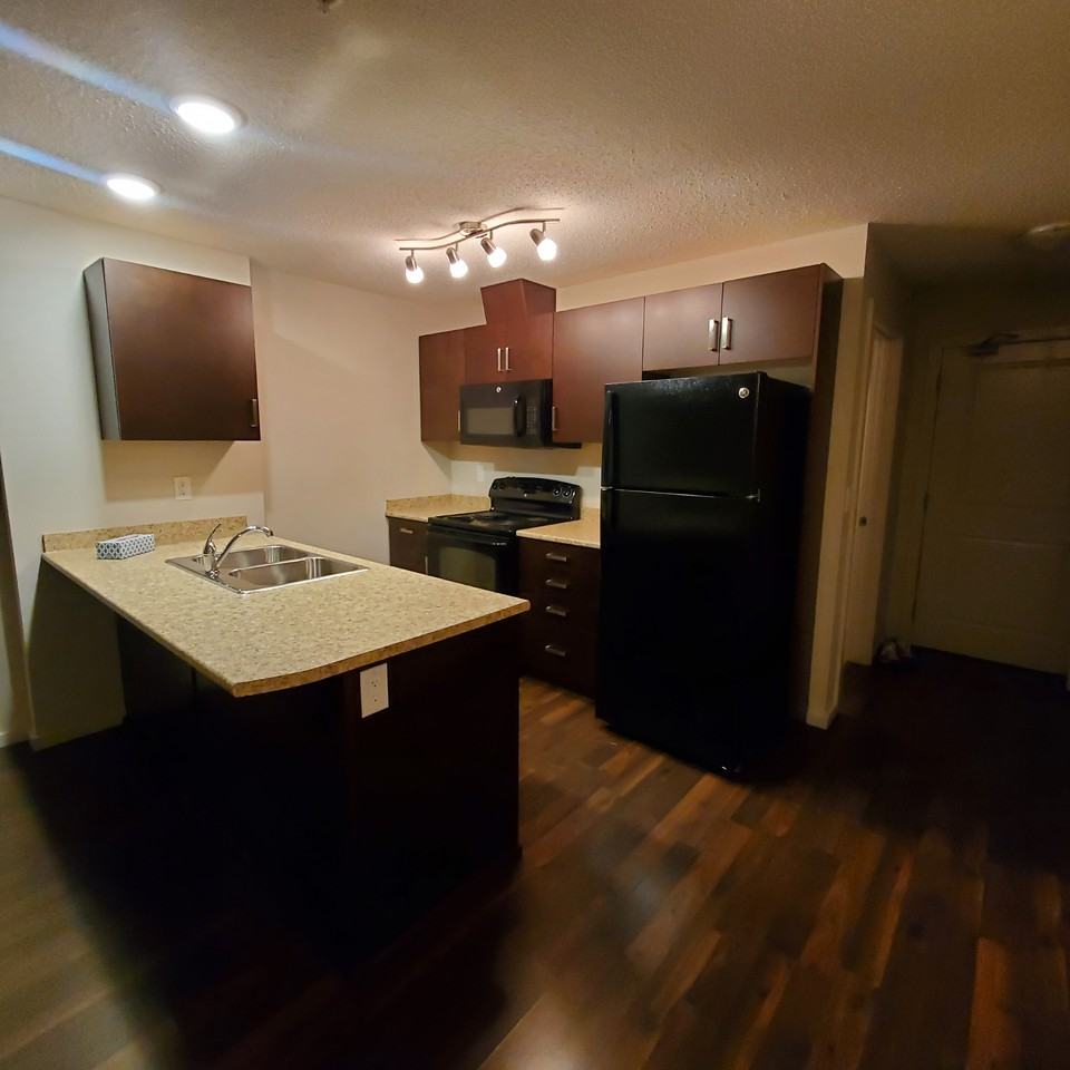 #334, 5515 7 Ave SW - Photo 3 of 17