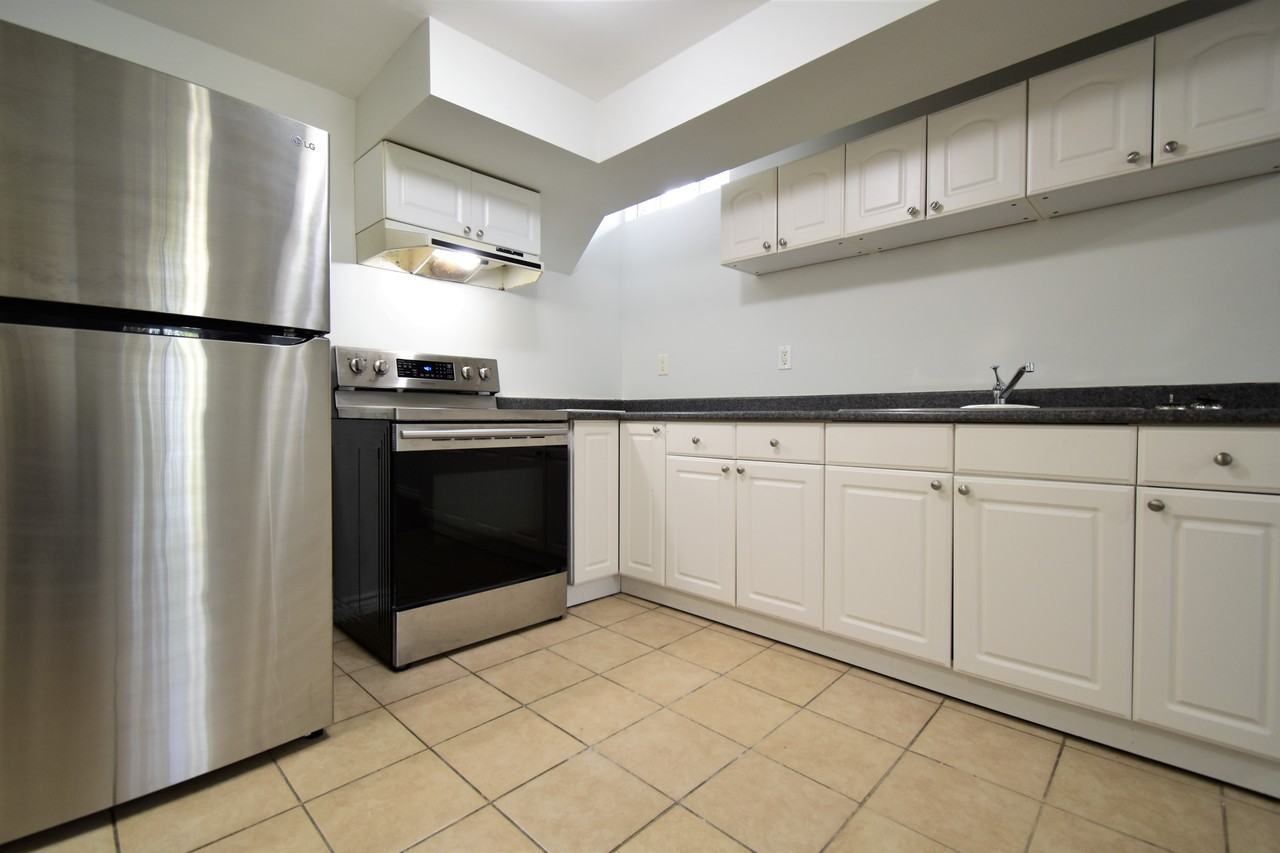 19A College Cres - Photo 4 of 24