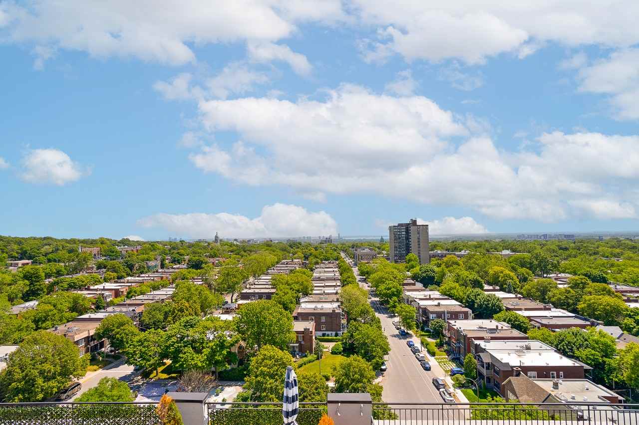 5455 Rue de Terrebonne - Photo 6 of 36