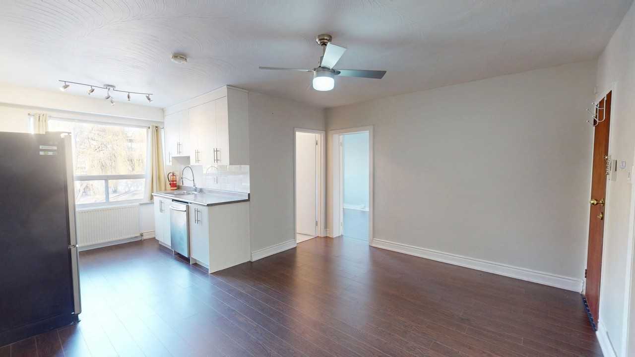 THE QUEENSWAY & PARK LAWN RD - Photo 3 of 26