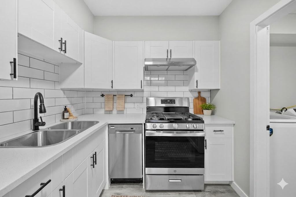 Gemini Apartments - 4Plexes - Photo 3 of 15