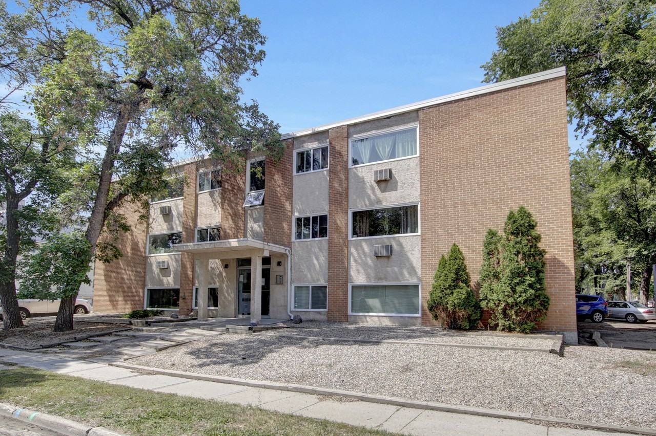 2302 Cornwall St - Photo 2 of 2