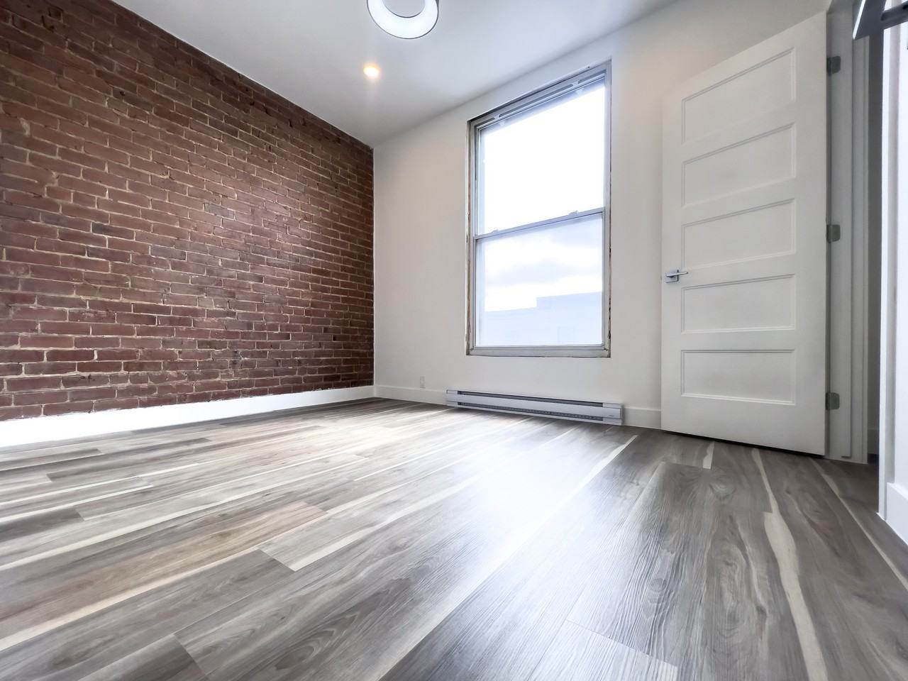 Avenue Mont-Royal - Photo 5 of 14