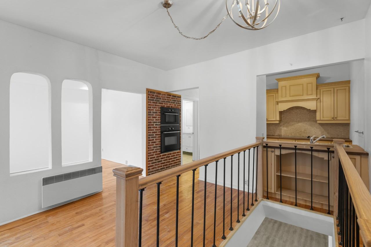 1461 av. Valois - Photo 6 of 19