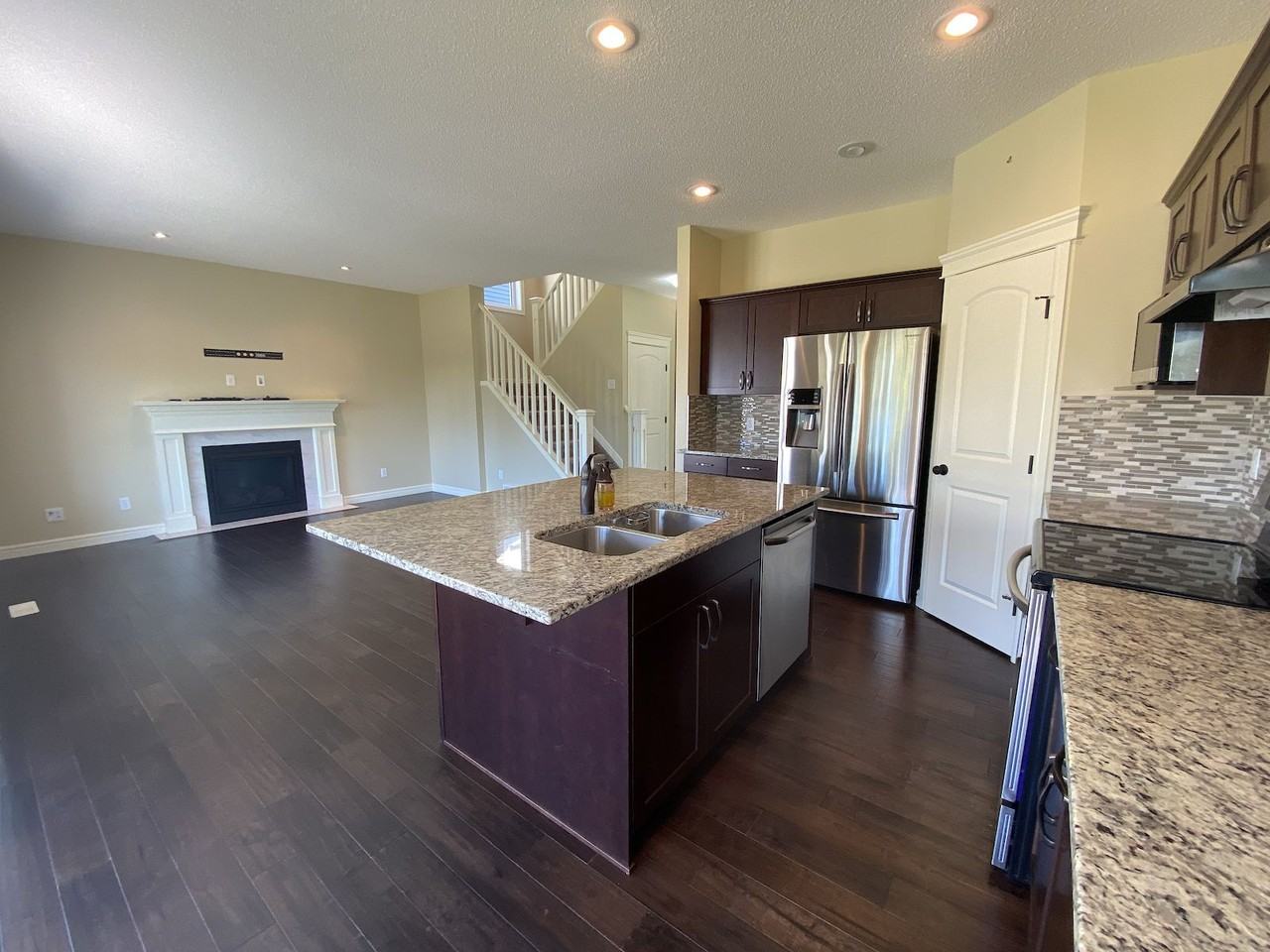 7266 Morgan Road Northwest, Edmonton, Alberta, Canada, T5E 6V7 - Photo 4 of 27