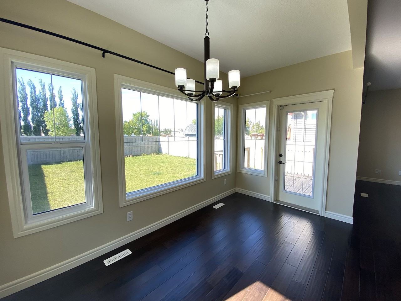 7266 Morgan Road Northwest, Edmonton, Alberta, Canada, T5E 6V7 - Photo 6 of 27