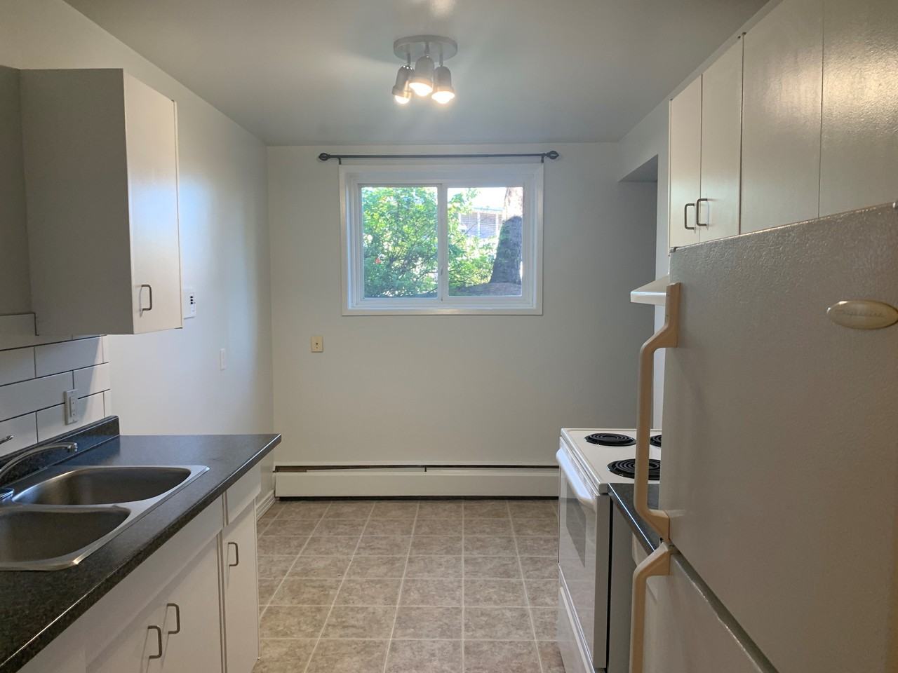 Blue Haven - Photo 6 of 14